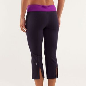 READ Lululemon Gather & Crow Crop Split Hem Black Purple Herringbone Leggings 4